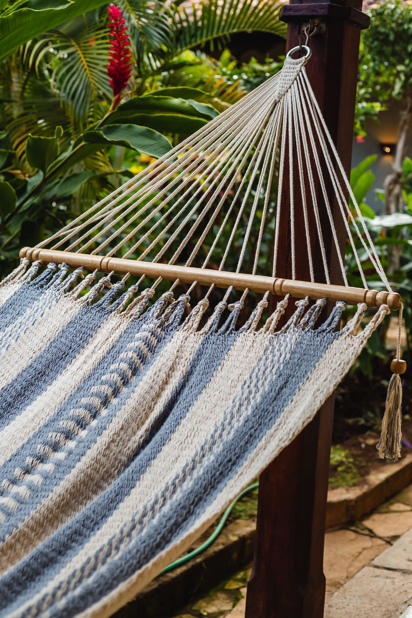 Handwoven Hammock (Gray/Cream)