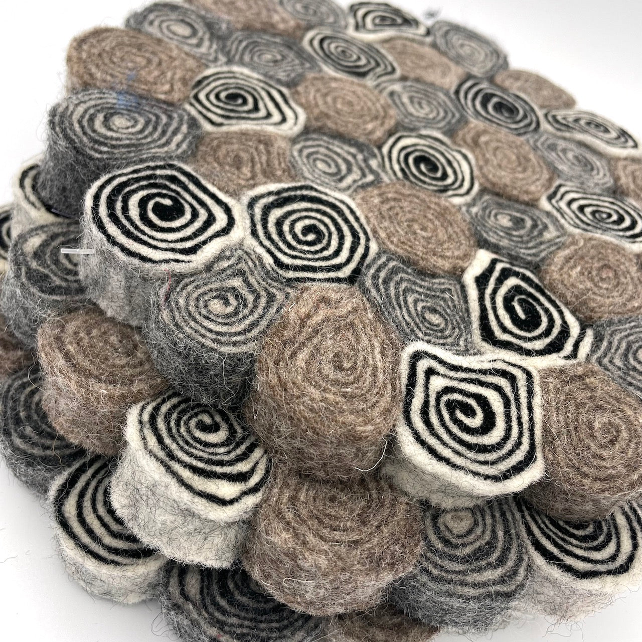 Neutral Felt Swirl Trivet