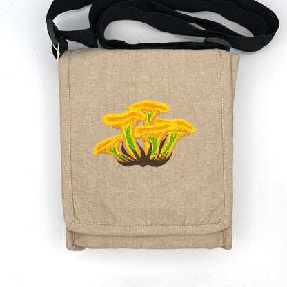 Jack-o’-lantern Mushroom Field Bag