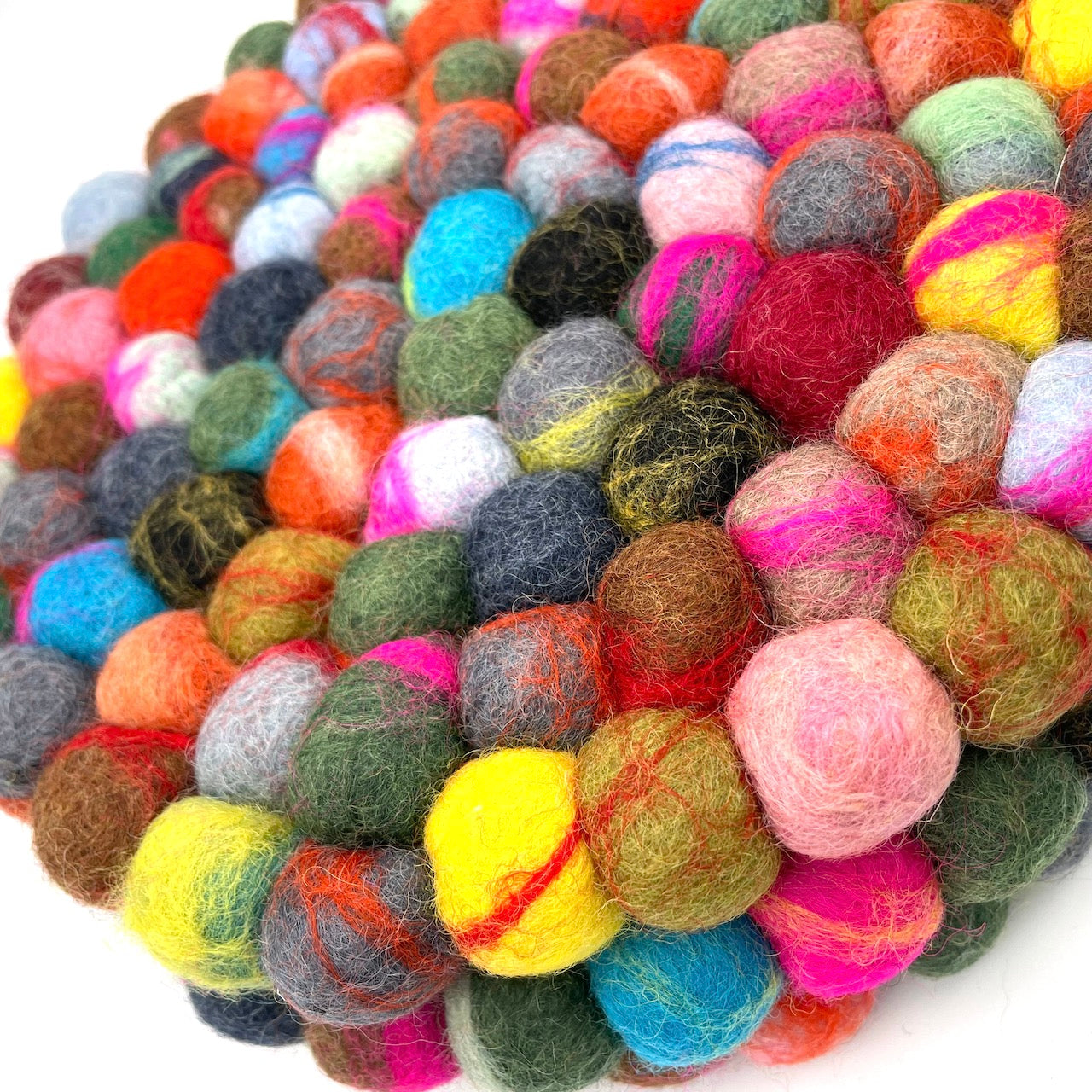 Marbled Multi-color Felt Ball Trivet