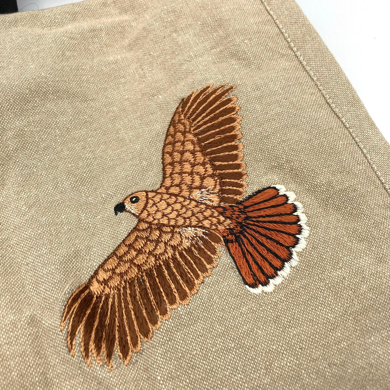 Red-tailed Hawk Field Bag